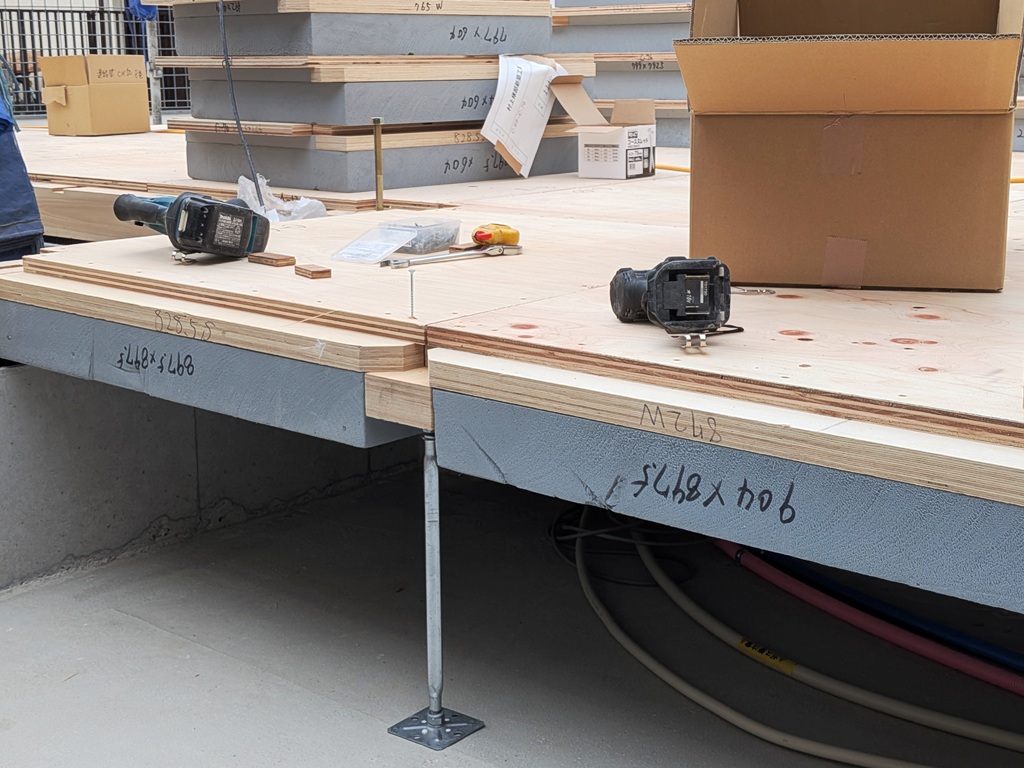 M様邸の床パネルシステム施工